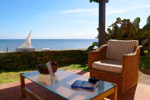 2 bedrooms, travel cot - Villino Maja 2 Bedrooms Apartment in Stintino (Stintino)