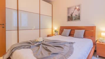 Apartment | 1 bedroom, iron/ironing board, WiFi