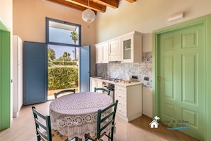 House | 2 bedrooms, WiFi