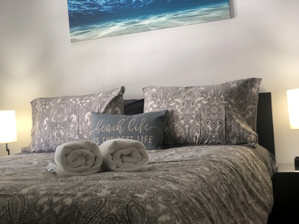 2 bedrooms, desk, iron/ironing board, free WiFi