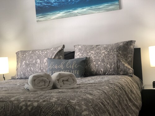 *20% OFF Newly Remodeled #3* 5min walk to the Beach, Amazing Virginia Pro Host. 