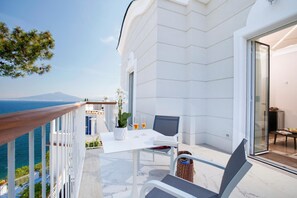 Vila, para fumantes | 6 quartos, escrivaninha, Wi-Fi