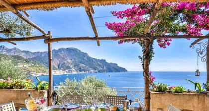 Villa With Terrace and sea View in Ravello ID 3196