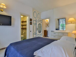 Villa | 2 bedrooms, iron/ironing board - Villa With Terrace and sea View in Ravello ID 3196 (Ravello)