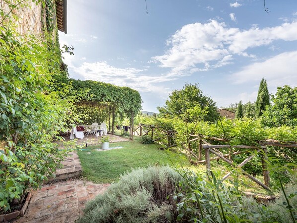 House | 2 bedrooms, iron/ironing board, WiFi - Apartment in Chianti With Pool ID 453 (Casole d'Elsa)