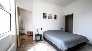 1 chambre, bureau, fer et planche à repasser, Wi-Fi gratuit