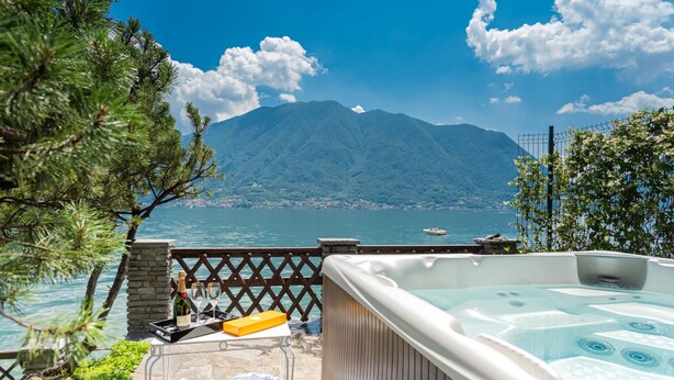 Unclassified image, 1 of 88, button - Villa Bianca - Front Lake Pool (Sala Comacina)