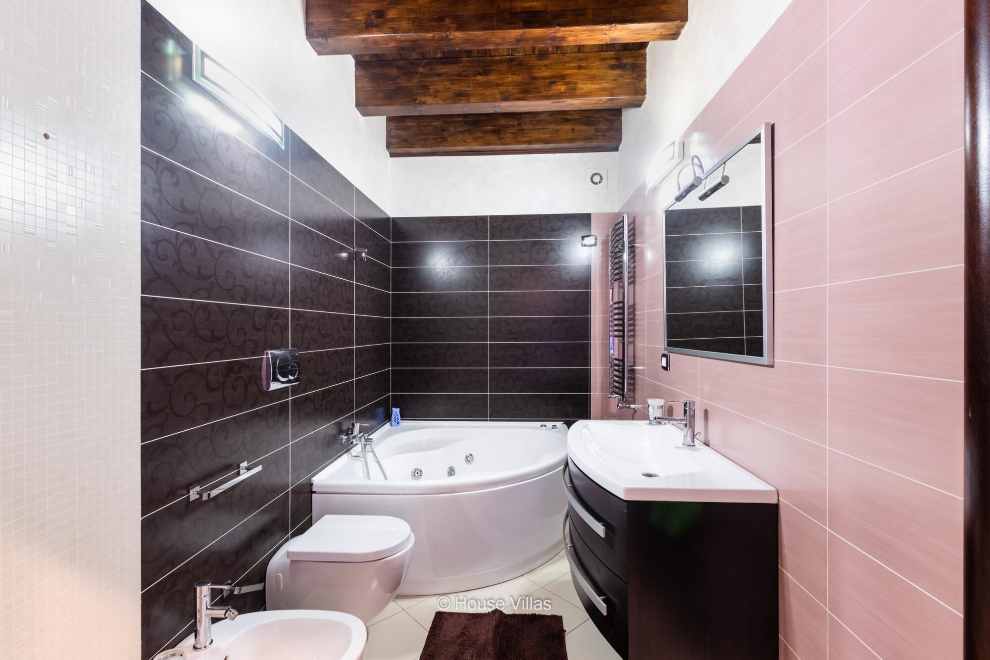 Villa | 4 Schlafzimmer