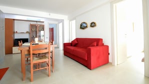 Ảnh chưa phân loại, 2 trong số 24 ảnh, nút