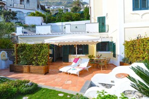 House | 4 bedrooms - Casa Alessia - Big Terrace on the sea Ideal for Large Families (Praiano)