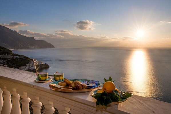 8 bedrooms - Villa Gioiello - Sea View Pool With Chromotherapy (Amalfi)