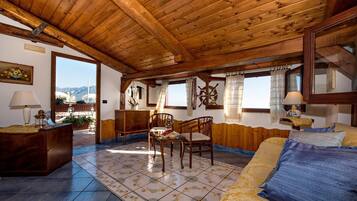 Villa | 8 bedrooms