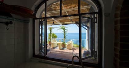 Casa Sunset - Panoramic Terrace Overlooking Positano and Capri