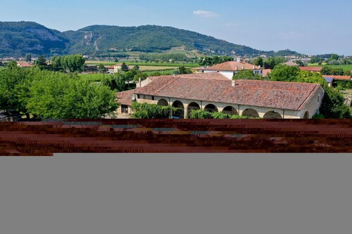 Tigli Apartment With two Bedrooms and one Bathroom on the Second Floor With 4 Metre Glass Window Apartment 6