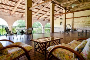 2 bedrooms - Tigli Apartment With two Bedrooms and one Bathroom on the Second Floor With 4 Metre Glass Window Apartment 6 (Longare)