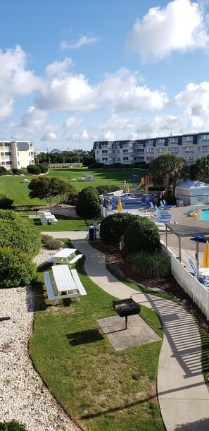 Property grounds - Atlantic Beach - A Place at the Beach, Pool View- 1st Floor, Beachfont Complex (Atlantic Beach)