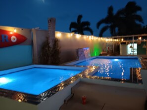 Piscina a l'aire lliure