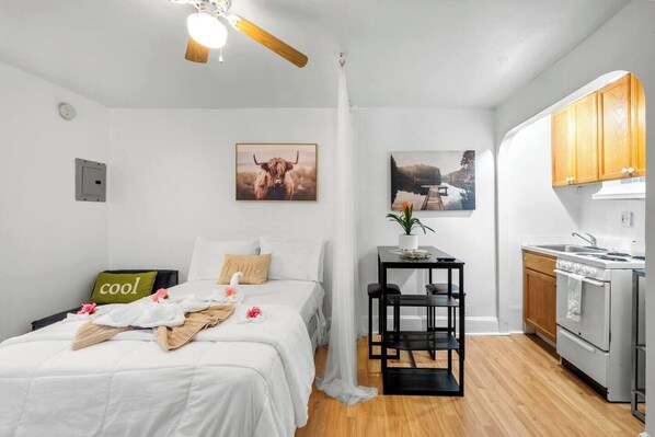 1 bedroom, iron/ironing board, free WiFi, bed sheets