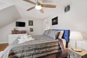 2 chambres, bureau, fer et planche à repasser, Wi-Fi gratuit
