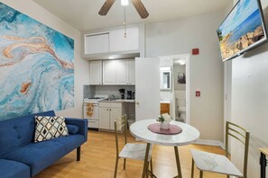 Smart TV, Netflix, servicios de streaming, oficina