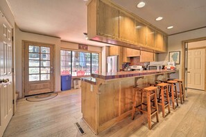 Refrigerador, microondas, parrilla de estufa y lavavajillas 