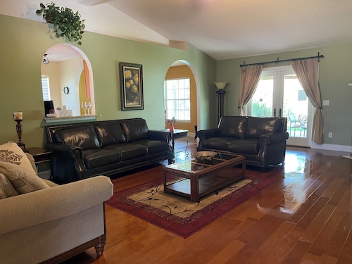 AWESOME/LUXURY/PERFECT LOCATION/PVT HOME @SE/Mandarin 