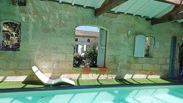 Piscine couverte, piscine chauffée