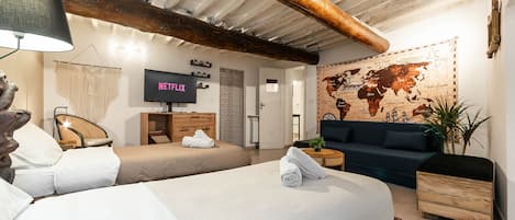 2 habitaciones, escritorio, tabla de planchar con plancha y wifi gratis