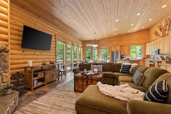 TV, fireplace, offices