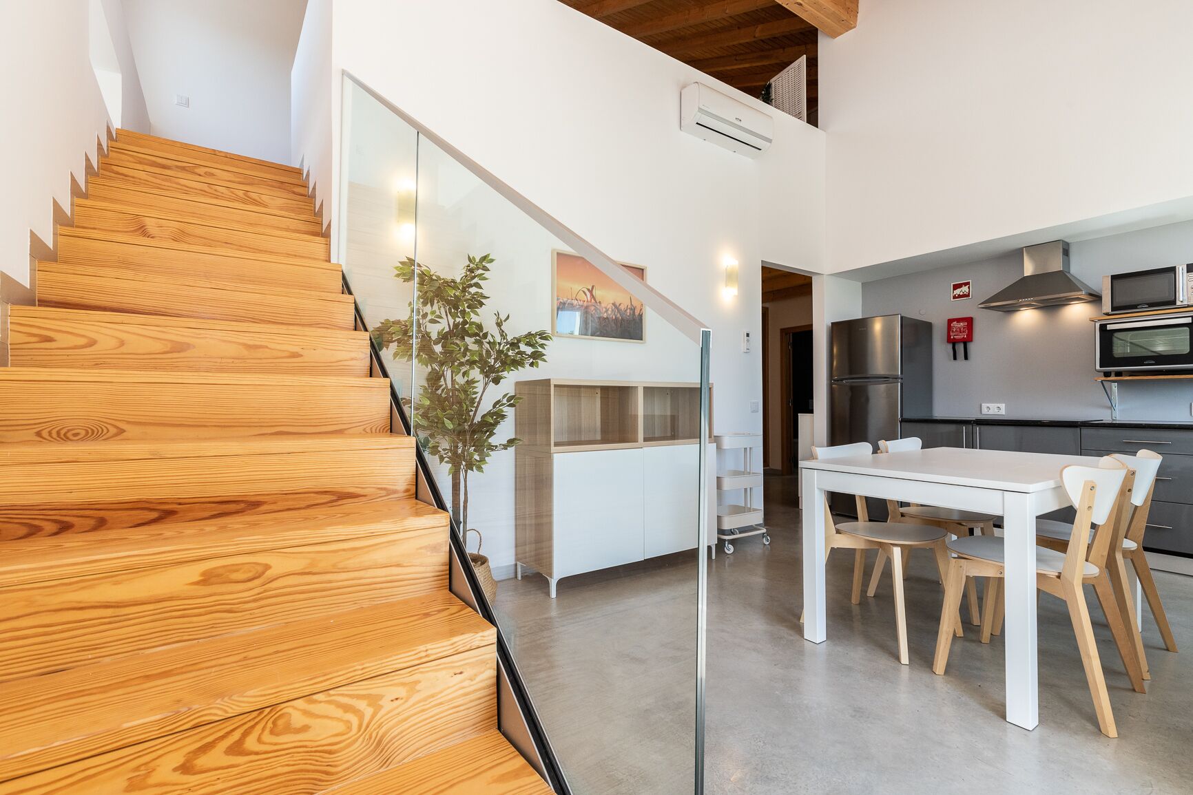 Studio Suite dành cho gia đình | Khu vực ăn uống tại phòng