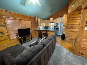 Télévision, cheminée