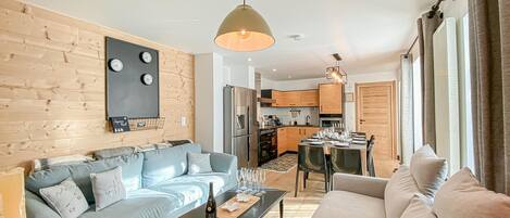 TV, DVD player, books, video library