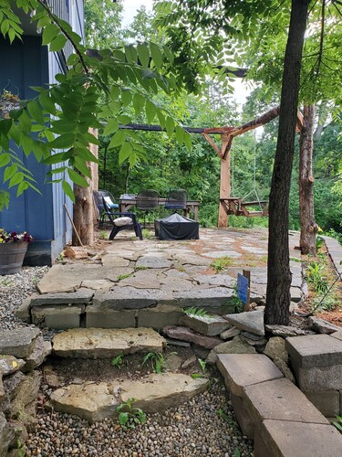 Quaint Stream Side Garden Flat