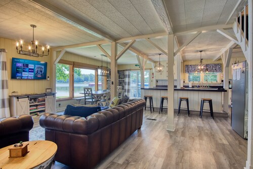 Peaceful Lake House - Brand New Remodel