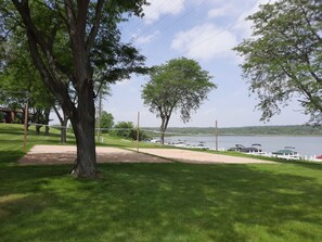 Enjoy lakeside recreation with a volleyball net and marina access.