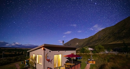 Ecosanctuary accommodation + wood-fired hot tub