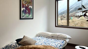 2 bedrooms, iron/ironing board, travel crib, free WiFi