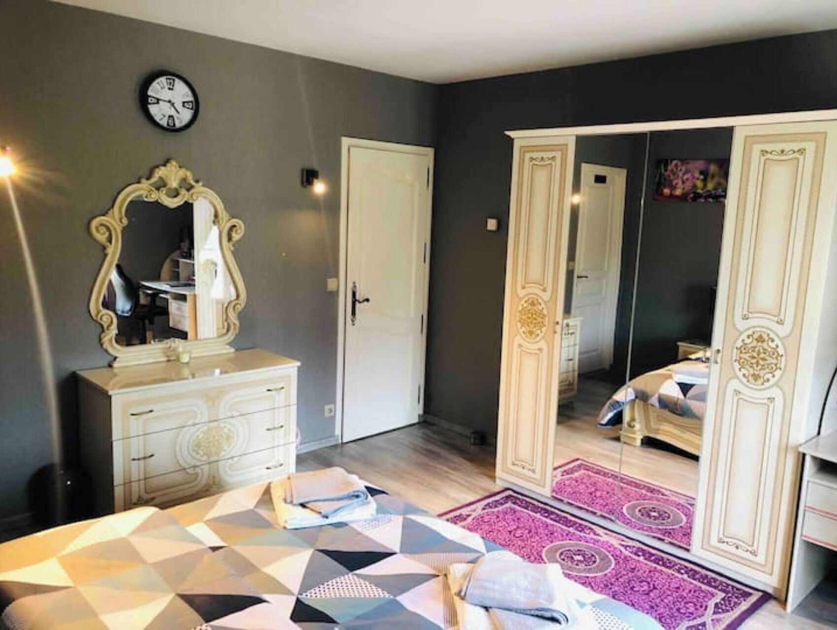 6 chambres, bureau, fer et planche à repasser, Wi-Fi gratuit