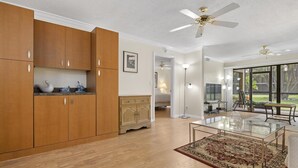 Interior - Beautiful condo near Siesta Key and Siesta beach (Sarasota)