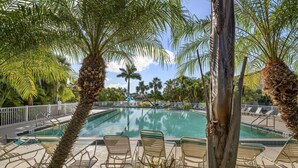 Pool - Beautiful condo near Siesta Key and Siesta beach (Sarasota)