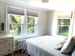 3 chambres, bureau, Wi-Fi gratuit, draps fournis