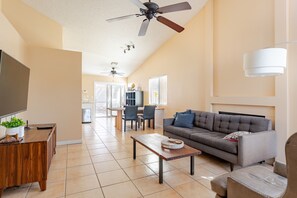 Smart TV, fireplace, DVD player, stereo