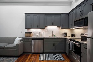 Microwave, oven, stovetop, dishwasher