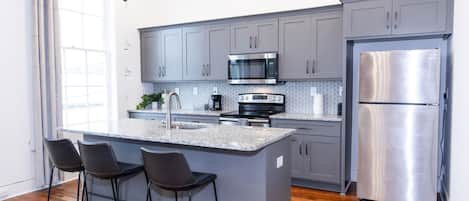 Fridge, microwave, oven, stovetop