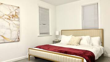 3 Schlafzimmer, Schreibtisch, Reisekinderbett, kostenloses WLAN