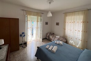 2 habitaciones, tabla de planchar con plancha, wifi y ropa de cama 