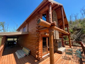 Enjoy the Outside Views From the Log Cabin!!