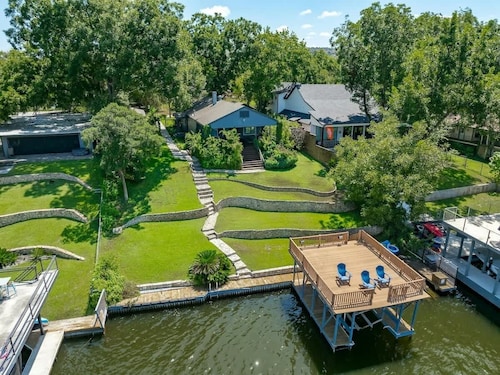 Entertainment Barn, Pickle Ball, Dock - 2 Casitas