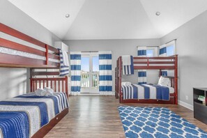 4 bedrooms, desk, iron/ironing board, travel cot