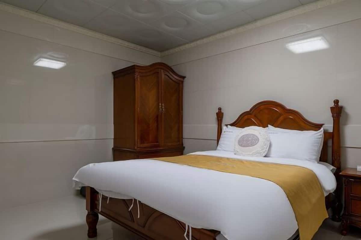 1 habitación, decoración personalizada, wifi gratis y ropa de cama